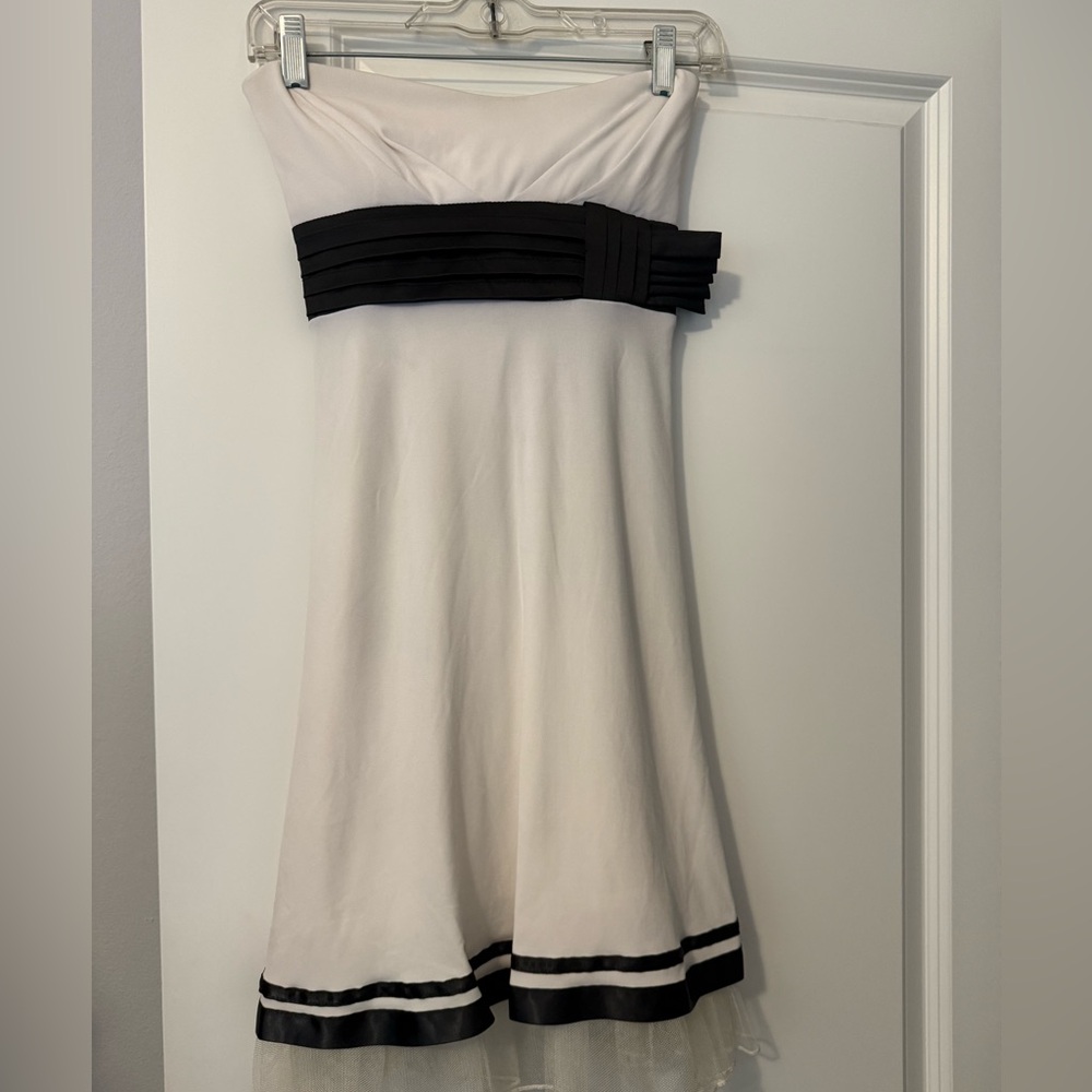 City Studio Strapless Dress with Black Accents
